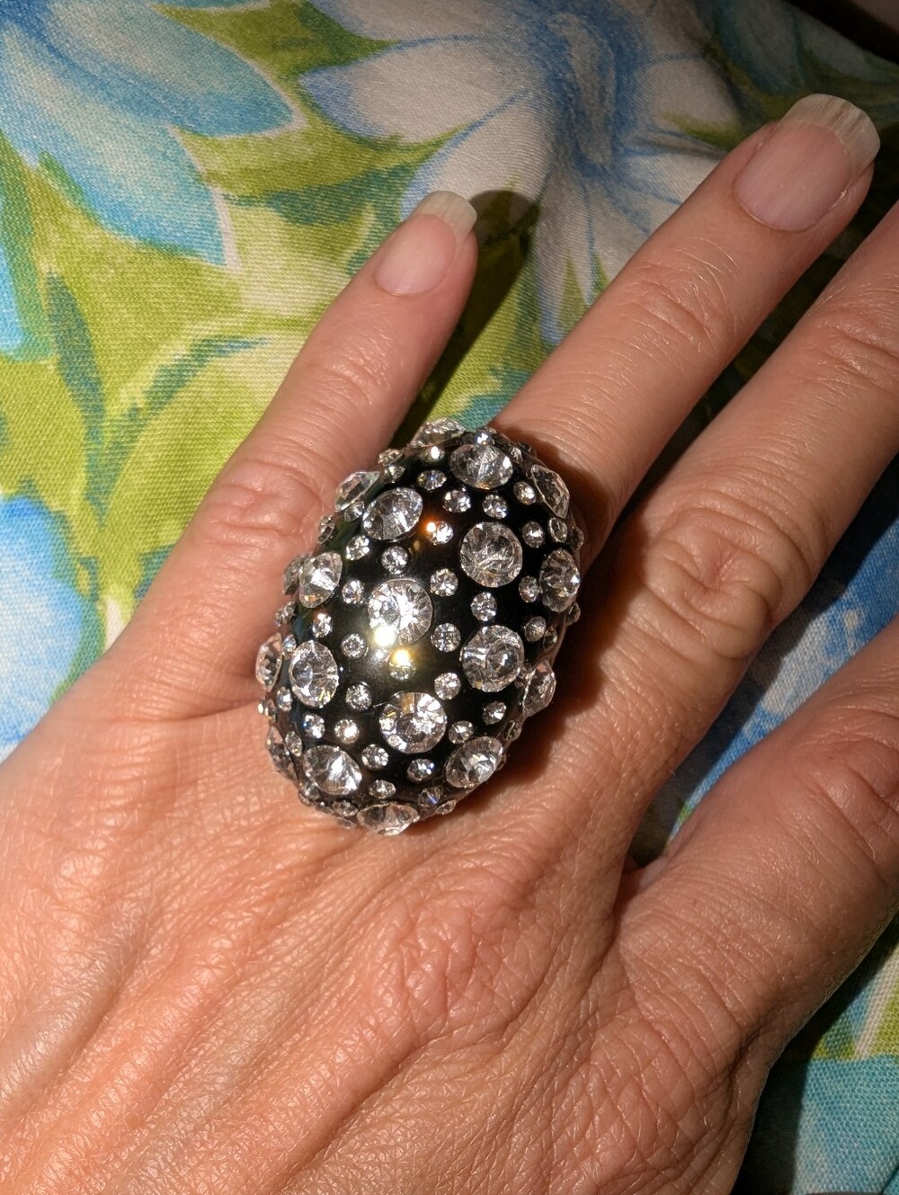 EVC HUGE CRYSTAL RING